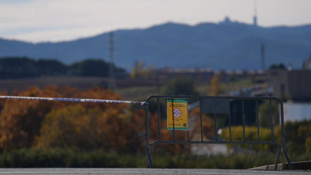 ep vallas para cortar el paso de los agents rurals de los mossos desquadra en las zonas restringidas ep vallas para cortar el paso de los agents rurals de los mossos desquadra en las zonas restringidas
