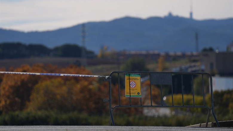 ep vallas para cortar el paso de los agents rurals de los mossos desquadra en las zonas restringidas