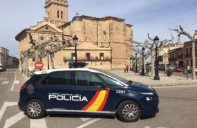 ep vehiculo policial patrullando