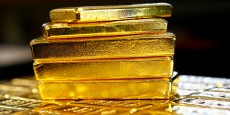 or-lingot-barre-metal-precieux-jaune-tresor or-lingot-barre-metal-precieux-jaune-tresor