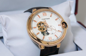 dl cartier watch luxury richemont group pb