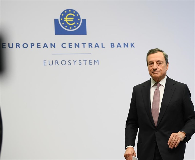 https://img3.s3wfg.com/web/img/images_uploaded/2/6/ep_25_july_2019_hessen_frankfurt_main_mario_draghi_president_of_the_european_central_bank_ecb.jpg