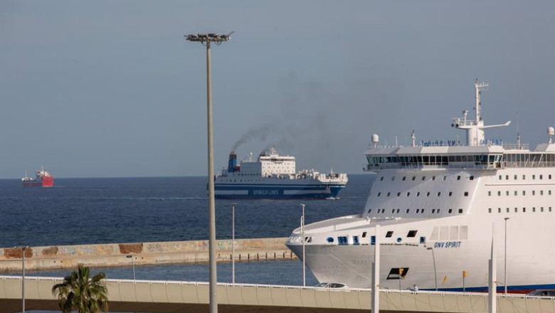 Archivo - Dos cruceros en la terminal de cruceros del Puerto de Barcelona, visto desde el Puente de la Puerta de Europa, a 30 de mayo de 2022, en Barcelona, Cataluña (España). La alcaldesa de Barcelona, Ada Colau, ha pedido a la Generalitat y al Gobierno | David Zorrakino - Europa Press - Archivo ep archivo dos cruceros en la terminal de cruceros del puerto de barcelona visto desde el puente