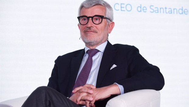ep archivo   el consejero delegado de banco santander en espana angel rivera en el parador de alcala