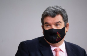 ep el ministro de inclusion seguridad social y migraciones jose luis escriva en un encuentro con el