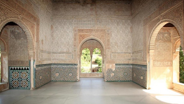 ep granada- la alhambra celebradia internacionallos museosvisitas guiadas conferenciasconciertos