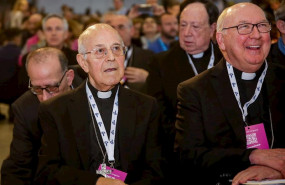 ep i-d el arzobispo de valladolid y presidente de la cee el cardenal ricardo blazquez y el prefecto
