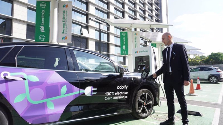 Iberdrola y Cabify firma una alianza para impulsar la movilidad sostenible para conductores de la plataforma | IBERDROLA ep iberdrola y cabify firma una alianza para impulsar la movilidad sostenible para conductores de la