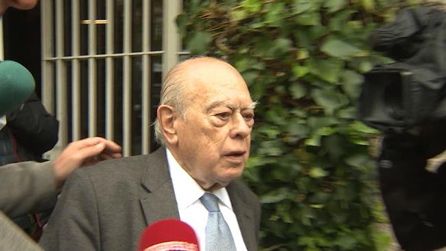 Jordi Pujol sale de su casa en Barcelona | EUROPA PRESS ep jordi pujol salesu casabarcelona