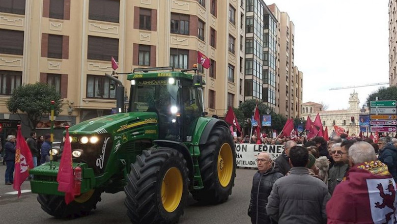 ep manifestacion por el futuro de leon