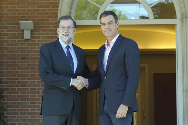 Mariano Rajoy se reúne con Pedro Sánchez en Moncloa | PSOE ep mariano rajoyreunepedro sanchezmoncloa 20171011222610
