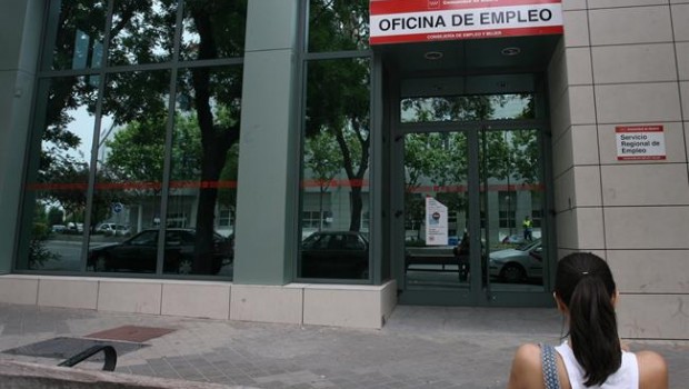 ep mujerparo parado
