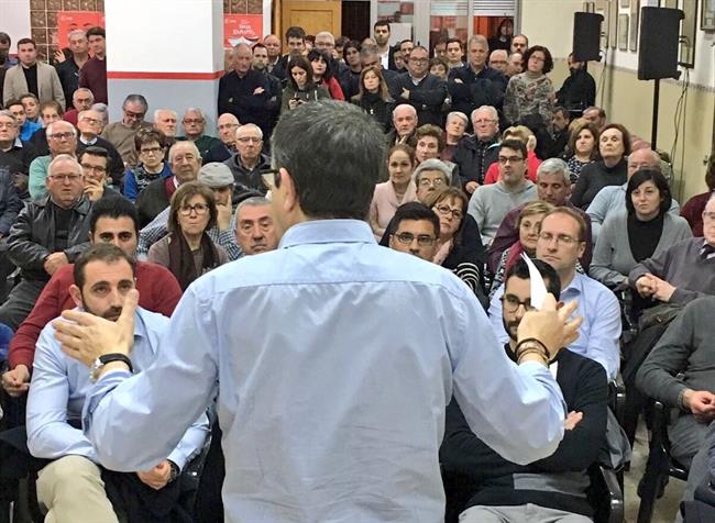 ep patxi lopez duranteencuentromilitantesla vall duixo