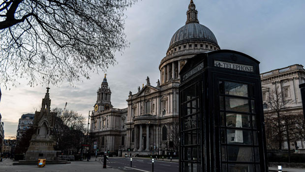 dl city of london square mile financial district st pauls cathedral pb