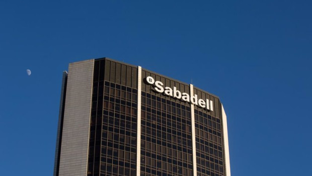 ep archivo   fachada de la sede del banco sabadell en la avenida diagonal de barcelona cataluna