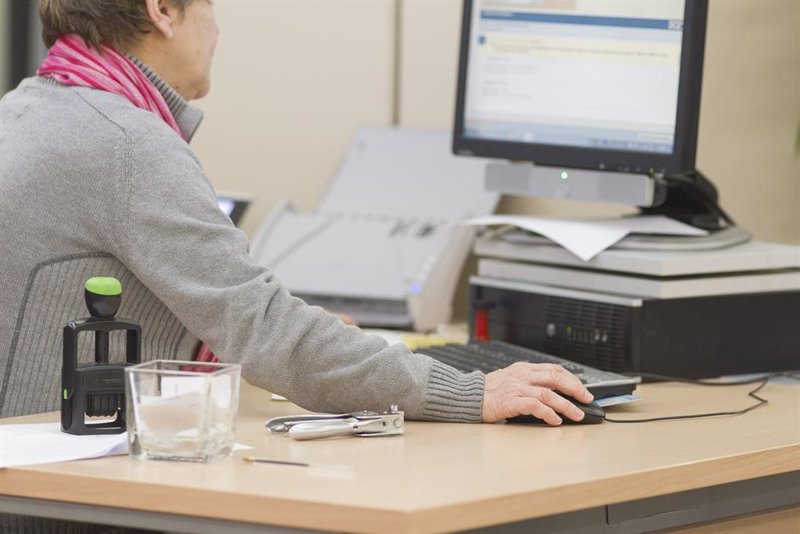 El Gobierno lanza 1.610 plazas de empleo público después de convocar elecciones