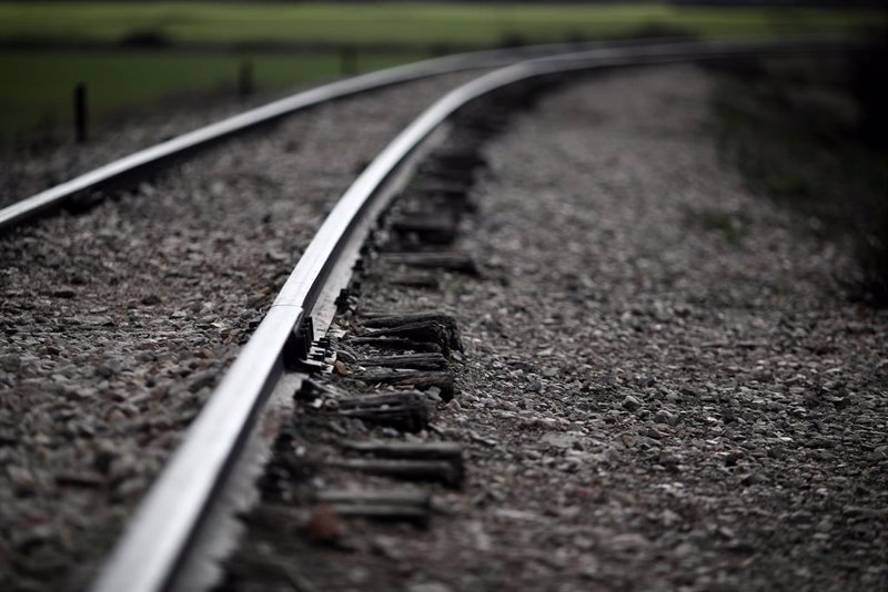 Adif AV aumenta un 82% sus pérdidas hasta marzo por la caída del tráfico ferroviario