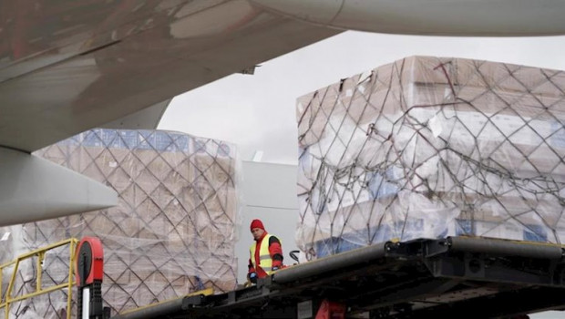 ep carga del decimocuarto vuelo gestionado por el ejecutivo madrileno