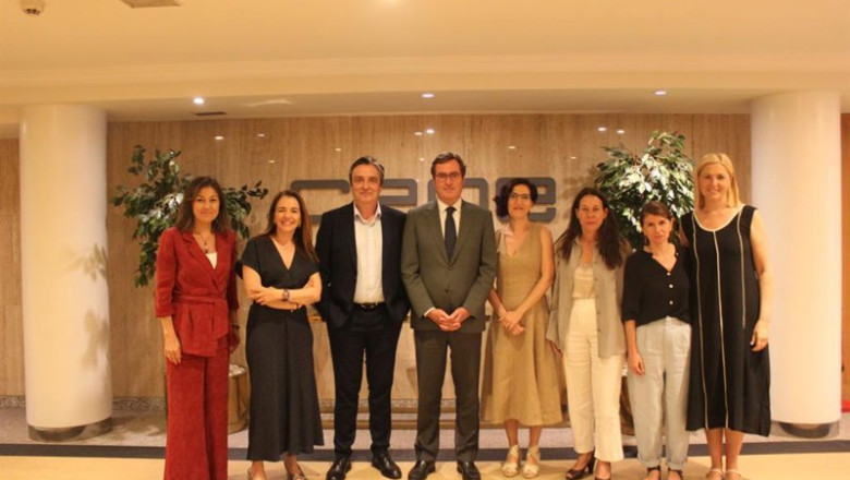 ep dircom se incorpora a ceoe para reforzar el peso de la comunicacion en las decisiones