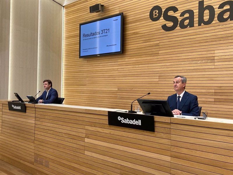 Renta 4 eleva su consejo sobre Sabadell y establece una valoración de 0,83 euros