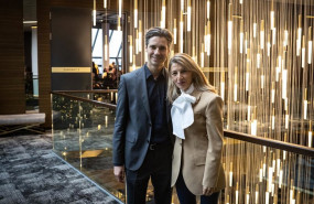 ep el ministro de trabajo esloveno luka mesec junto a la vicepresidenta segunda y ministra de