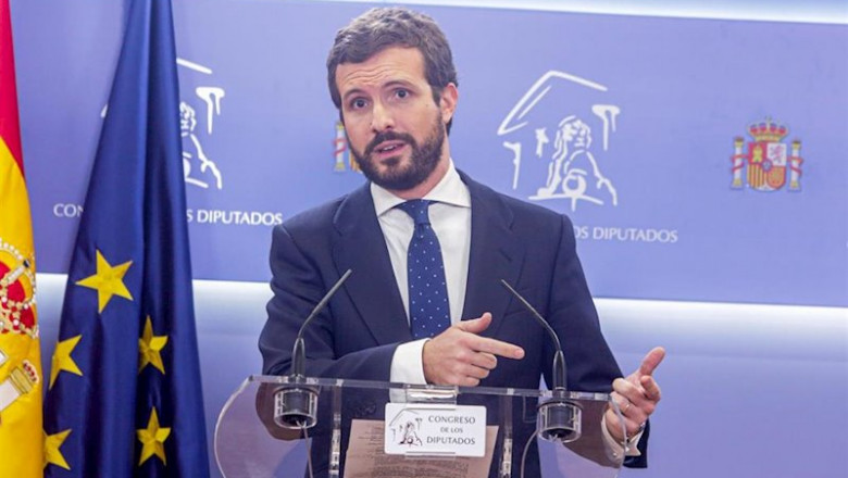 El presidente del Partido Popular, Pablo Casado, ofrece una rueda de prensa en el Congreso de los Diputados tras su consulta con el Rey sobre una posible investidura del candidato socialista como Presidente del Gobierno, en Madrid (España), a 11 de diciem | Ricardo Rubio - Europa Press ep el presidente del partido popular pablo casado ofrece una rueda de prensa en el congreso de los