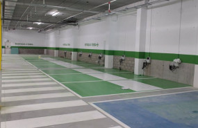 ep estacion de recarga de coches electricos en los centros de leroy merlin