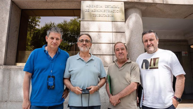ep i d el secretario general de siat manuel porras el representante estatal de ugt en aeat antonio ep i d el secretario general de siat manuel porras el representante estatal de ugt en aeat antonio