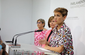 ep i-d la coordinadoraizquierda unidanavarra marisasimon la jefaejecutivofuncioneslidergeroa bai uxue barkos ysecretaria generalpsn maria chivite duranteruedaprensacerrarsepreacuerdopsn ge