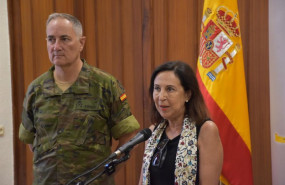 ep la ministra de defensa margarita robles ofrece declaraciones a los medios en la comandancia