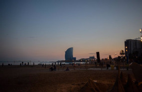 ep la playa de barcelona en barcelona catalunya espana a 16 de noviembre de 2020