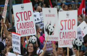 ep marcha en madrid por la segunda huelga mundial por el clima convocada por fridays for future