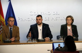 ep pablo fernandez adrian barbon y delia losa en rueda de prensa por la crisis del coronavirus