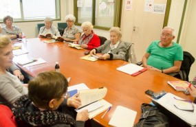 ep personas mayores reunionjubilados charlasjubilados lectura