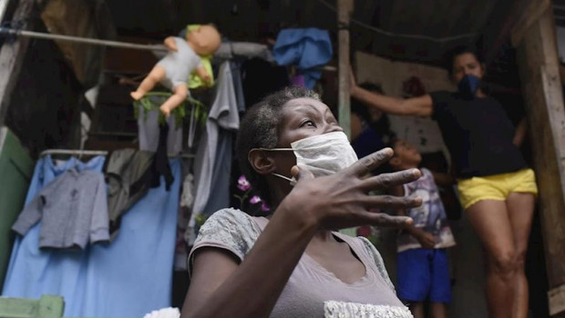 ep residentes de la favela de santa marta en el barrio de botafogo rio de janeiro