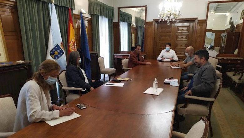 Reunión del comité de empresa de Alu Ibérica de A Coruña con la subdelegada del Gobierno en A Coruña | SUBDELEGACIÓN DEL GOBIERNO ep reunion del comite de empresa de alu iberica de a coruna con la subdelegada del gobierno en a