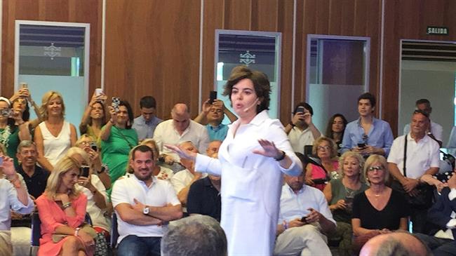 Sáenz de Santamaría en un acto en Cádiz | EUROPA PRESS ep saenzsantamariaun actocadiz