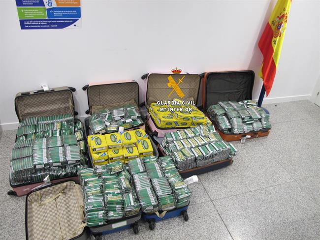 Tabaco de contrabando intervenido en el aeropuerto de Málaga | EUROPA PRESS/GUARDIA CIVIL ep tabacocontrabando intervenidoaeropuertomalaga