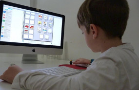 ep un escolar realiza deberes online desde casa