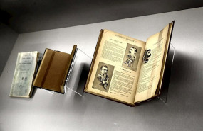 ep varios libros de benito perez galdos en la exposicion benito perez galdos la verdad humana en la