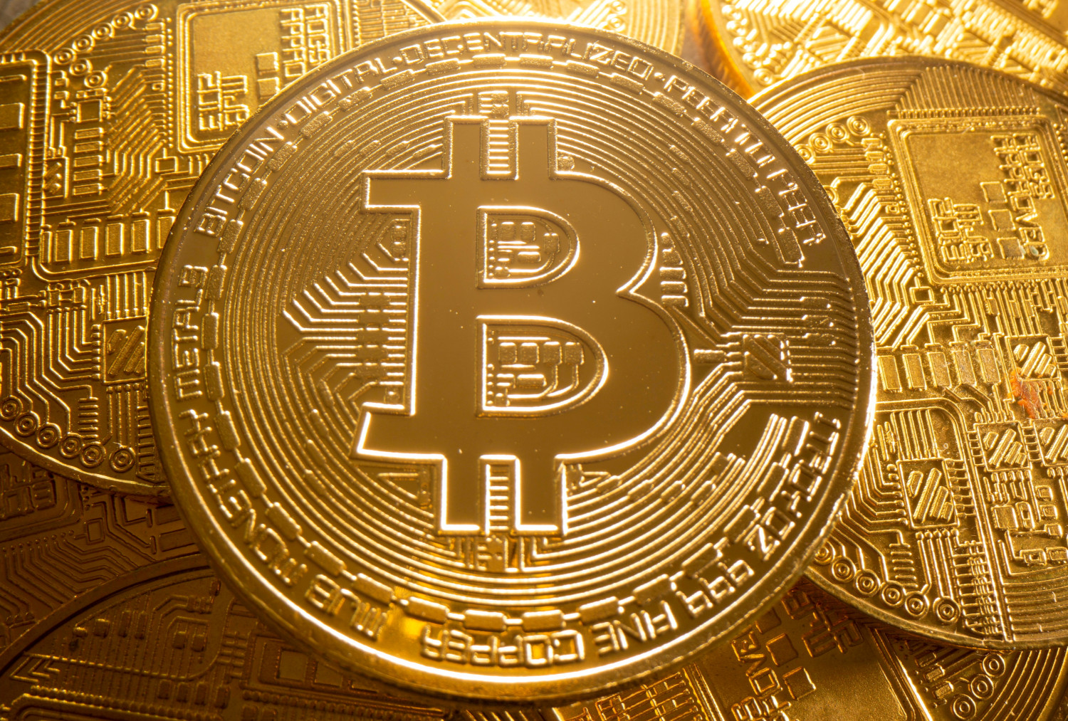 El bitcoin repunta con fuerza y rompe el techo de los 40.000 dólares