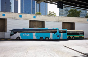 ep archivo   autobuses de alsa aparcados en la estacion de autobuses madrid sur