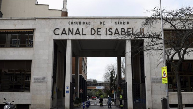 ep archivo   entrada de las instalaciones del canal de isabel ii en madrid espana