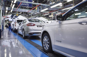 ep archivo   produccion del ford mondeo hibrido en almussafes valencia