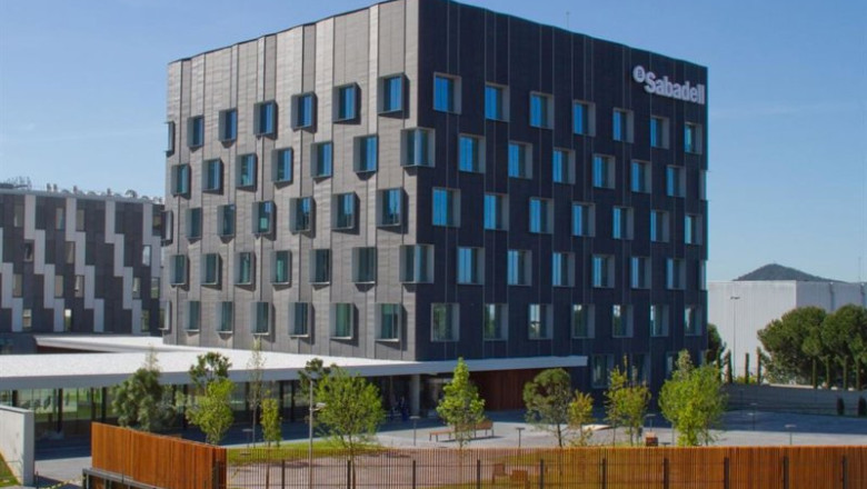 ep archivo   un edificio del banco sabadell