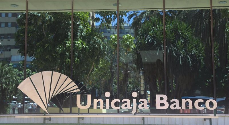 Tras la fusión con Liberbank, Fundación Unicaja pierde el control de Unicaja Banco