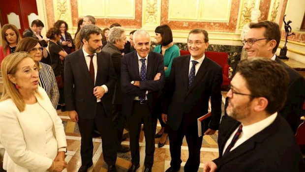 ep diputados de la asamblea de murcia son recibidos en el congreso por la presidenta ana pastor