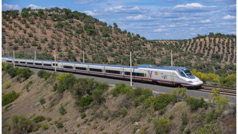 ep el ministerio de defensa y renfe convocan 250 plazas de empleo para militares en la empresa ep el ministerio de defensa y renfe convocan 250 plazas de empleo para militares en la empresa