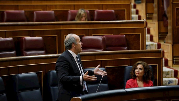 ep el ministro de justicia juan carlos campo interviene en la sesion de control al ejecutivo en el