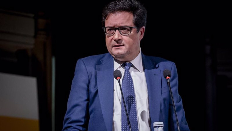 El ministro para la Transformación Digital y Función Pública, Óscar López, durante la II Jornada contra la Desinformación organizada por el Club Abierto de Editores (CLABE) en el Ateneo de Madrid, a 14 de octubre de 2024, en Madrid (España). | A. Pérez Meca - Europa Press ep el ministro para la transformacion digital y funcion publica oscar lopez durante la ii jornada